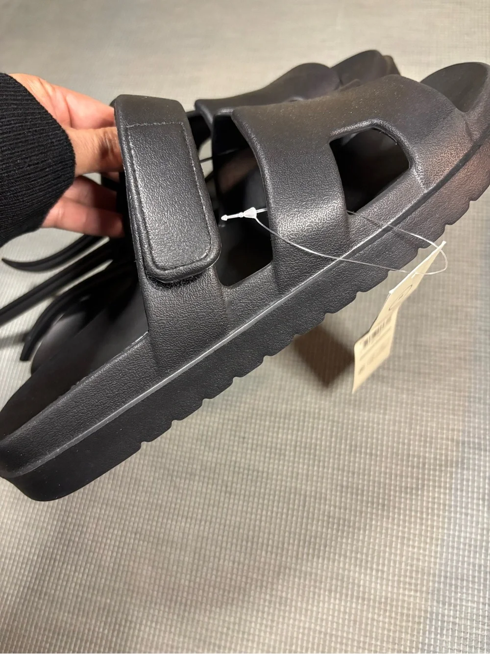 No Boundaries Women’s Black Size 11 Contour Footbed Geo Slide sandals